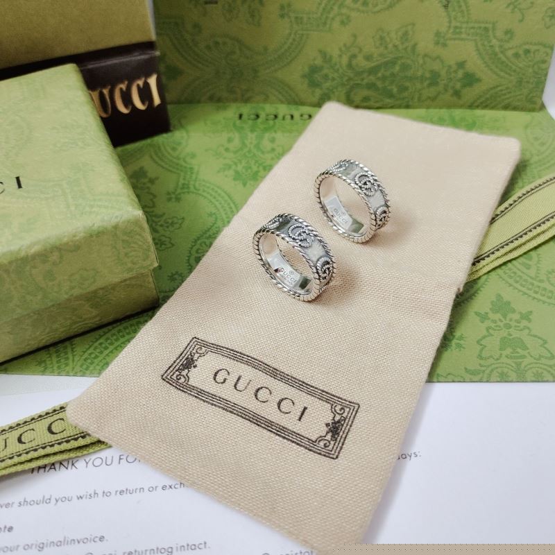 G*u*i rings
